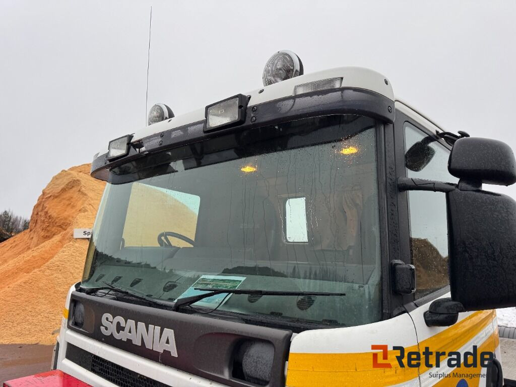 Tractor unit, Utility/ Special vehicle Dragbil Scania P94 6x2 motorredskap med plog: picture 39 Tractor unit, Utility/ Special vehicle Dragbil Scania P94 6x2 motorredskap med plog: picture 39