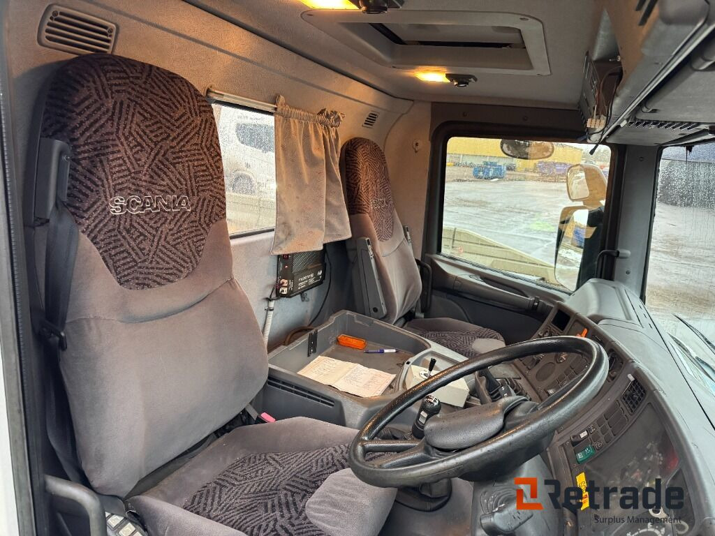 Tractor unit, Utility/ Special vehicle Dragbil Scania P94 6x2 motorredskap med plog: picture 6 Tractor unit, Utility/ Special vehicle Dragbil Scania P94 6x2 motorredskap med plog: picture 6