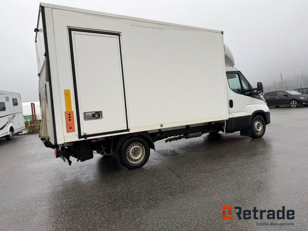 Varebil IVECO 35S16 - Car: picture 5 Varebil IVECO 35S16 - Car: picture 5