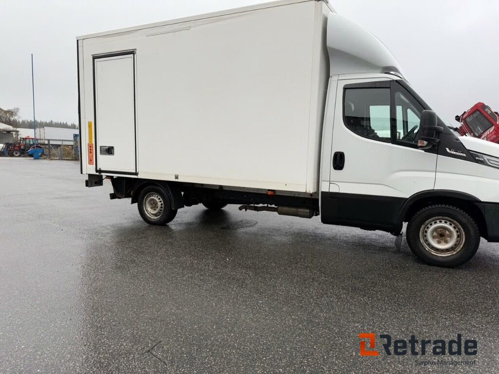 Varebil IVECO 35S16 - Car: picture 4 Varebil IVECO 35S16 - Car: picture 4