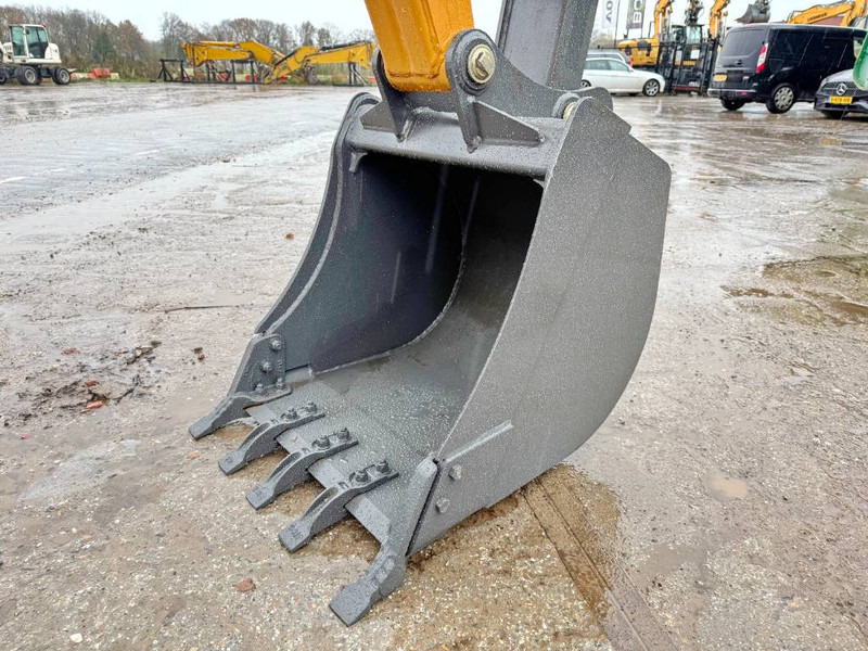 Backhoe loader Case 770EX 4WD - New / Unused / Hammer Lines: picture 17