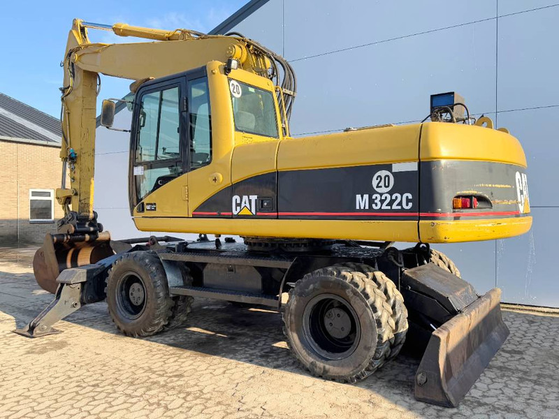 Cat M322C - German Machine / Triple Boom - Wheel excavator: picture 3 Cat M322C - German Machine / Triple Boom - Wheel excavator: picture 3