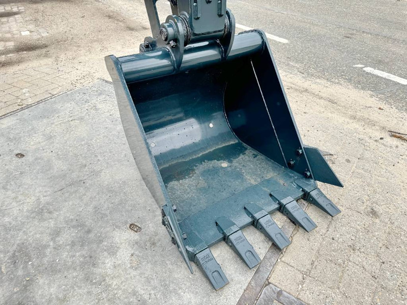 Mini excavator Hyundai HX60 - New / Unused / 2024 Model: picture 12