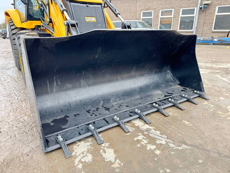 New Backhoe loader JCB 3DX / 3CX Plus 4WD - New / Unused / Hammer Lines: picture 11