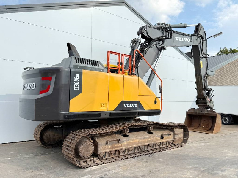 Volvo EC300ENL - Oilquick / Triple Boom / Tilting Bucket - Crawler excavator: picture 5 Volvo EC300ENL - Oilquick / Triple Boom / Tilting Bucket - Crawler excavator: picture 5