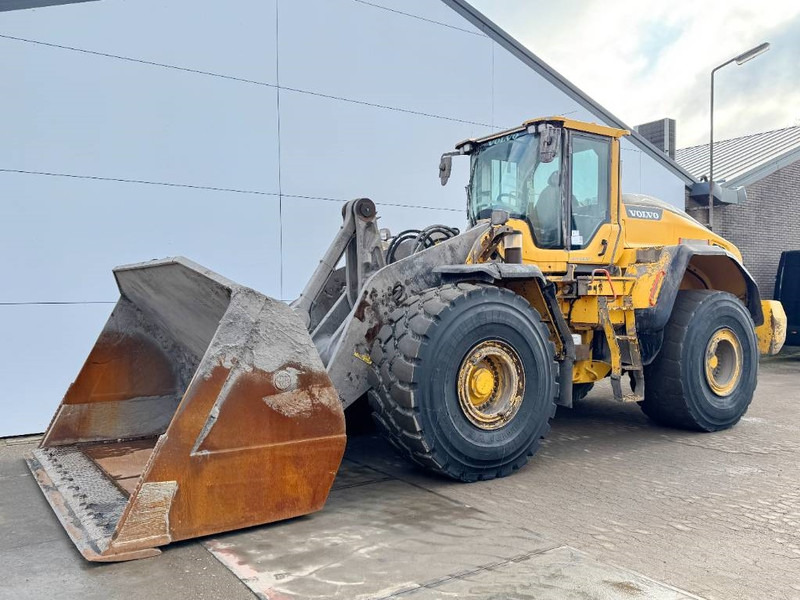 Volvo L220H - Dutch Machine / CDC Steering - Wheel loader: picture 2 Volvo L220H - Dutch Machine / CDC Steering - Wheel loader: picture 2