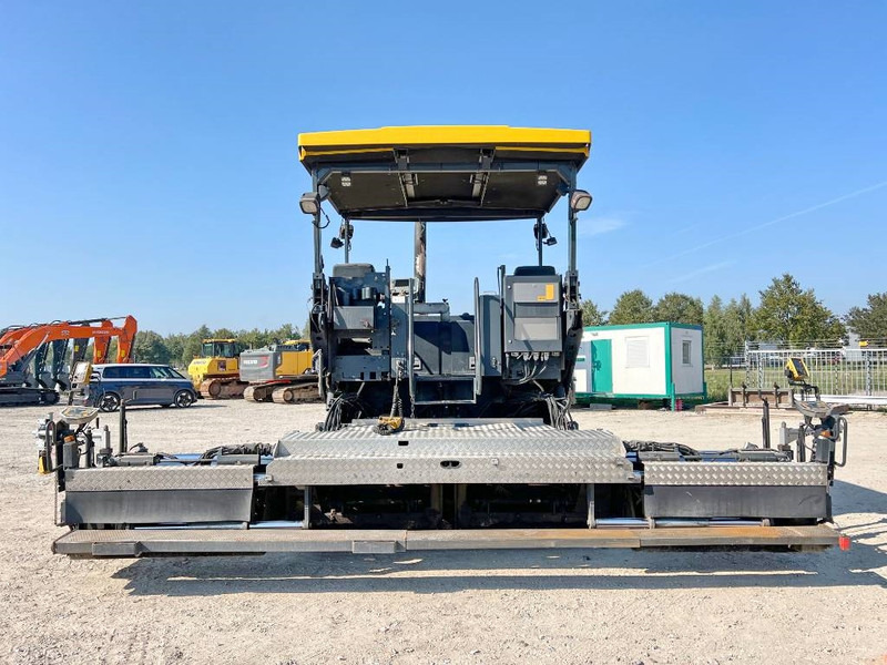 Volvo P7820C - 6 Meter Paving Width / Topcon GPS System - Asphalt paver: picture 4 Volvo P7820C - 6 Meter Paving Width / Topcon GPS System - Asphalt paver: picture 4