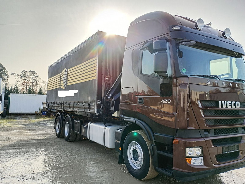 Iveco AS260S42Y/FS - Curtainsider truck, Crane truck: picture 3 Iveco AS260S42Y/FS - Curtainsider truck, Crane truck: picture 3