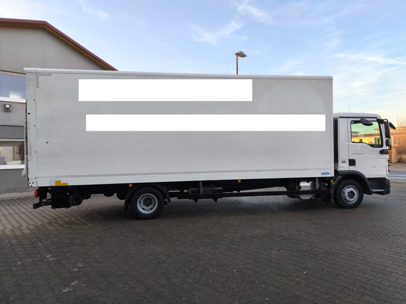 MAN TGL 12.250 Koffer 3-Sitzer Euro 6 4x2 AHK LBW (48) - Box truck: picture 3 MAN TGL 12.250 Koffer 3-Sitzer Euro 6 4x2 AHK LBW (48) - Box truck: picture 3