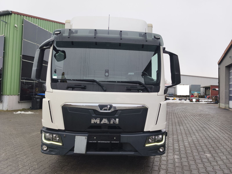 MAN TGL 12.250 Koffer 4x2 Euro 6 LBW - Box truck: picture 3 MAN TGL 12.250 Koffer 4x2 Euro 6 LBW - Box truck: picture 3