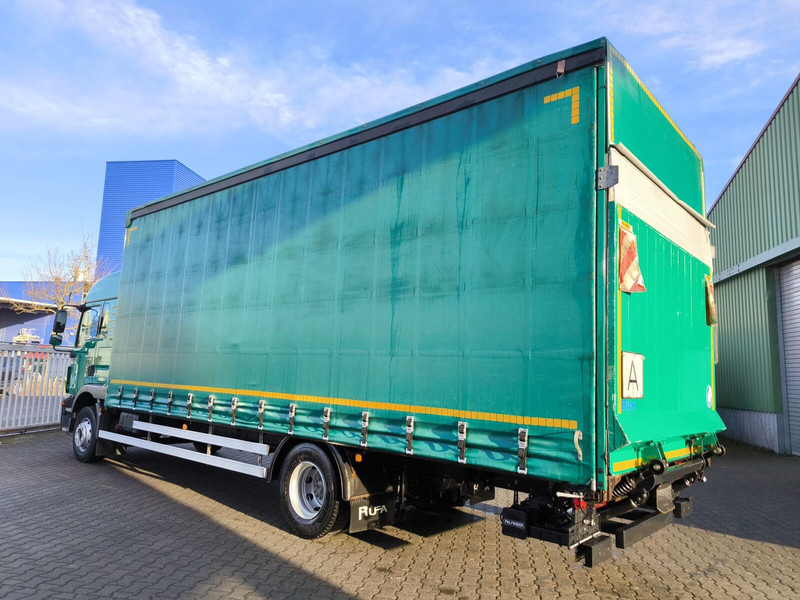 MAN TGM 15.250 - Curtainsider truck: picture 3 MAN TGM 15.250 - Curtainsider truck: picture 3