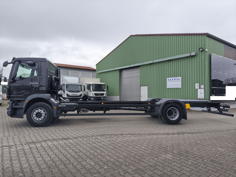 MAN TGM 18.320 4x2BL CH Fahrgestell Euro 6 Rechtslenker NEU - Cab chassis truck: picture 5 MAN TGM 18.320 4x2BL CH Fahrgestell Euro 6 Rechtslenker NEU - Cab chassis truck: picture 5