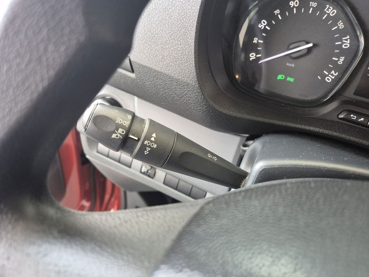 Leasing of  Citroën Jumpy Combi L3H1 Long ,Mixto,Top Version,360 Camera, Serviced Citroën Jumpy Combi L3H1 Long ,Mixto,Top Version,360 Camera, Serviced: picture 21