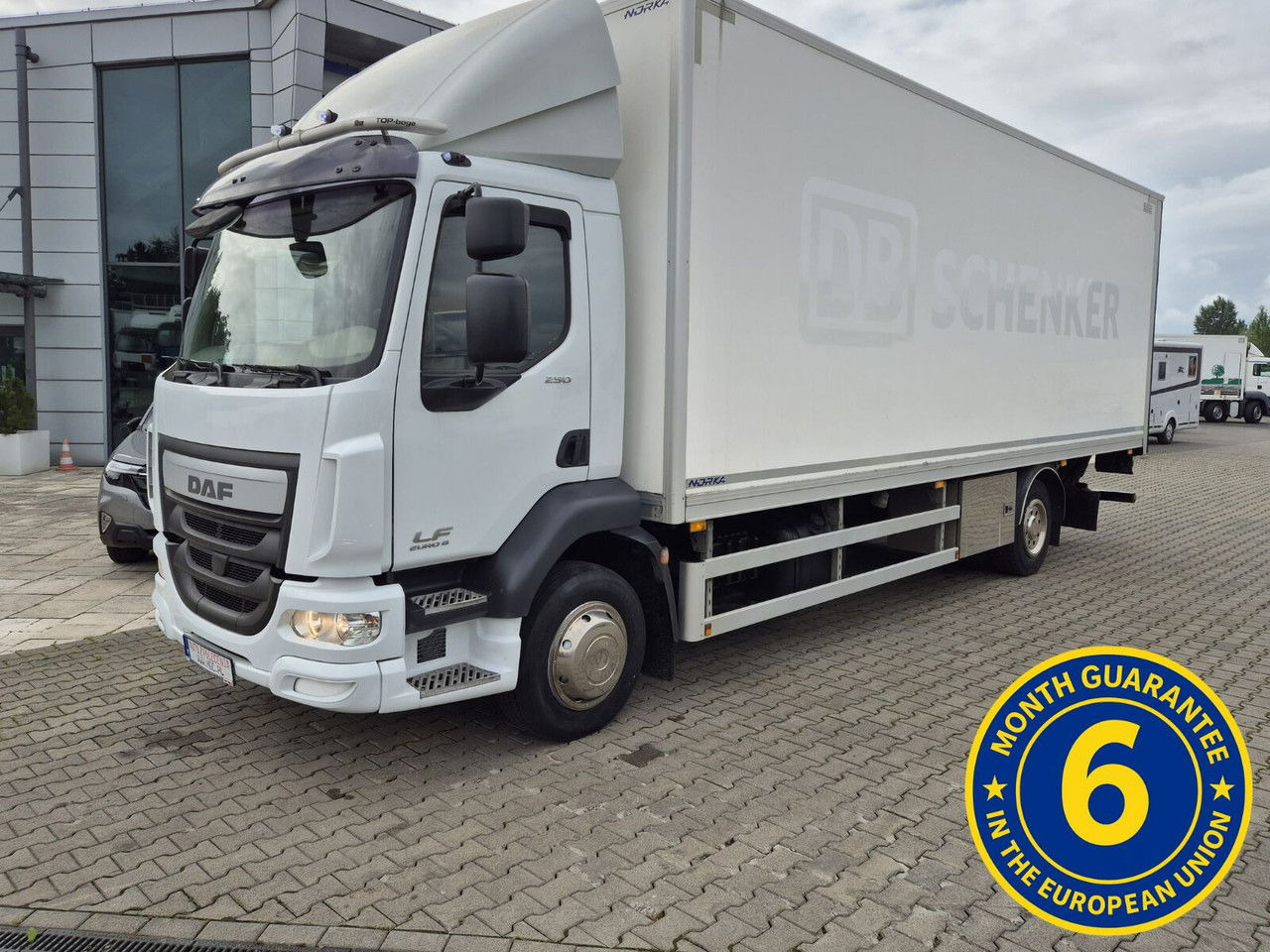 DAF LF 250 FA / 3 Seats / Works Great - Box truck: picture 1 DAF LF 250 FA / 3 Seats / Works Great - Box truck: picture 1