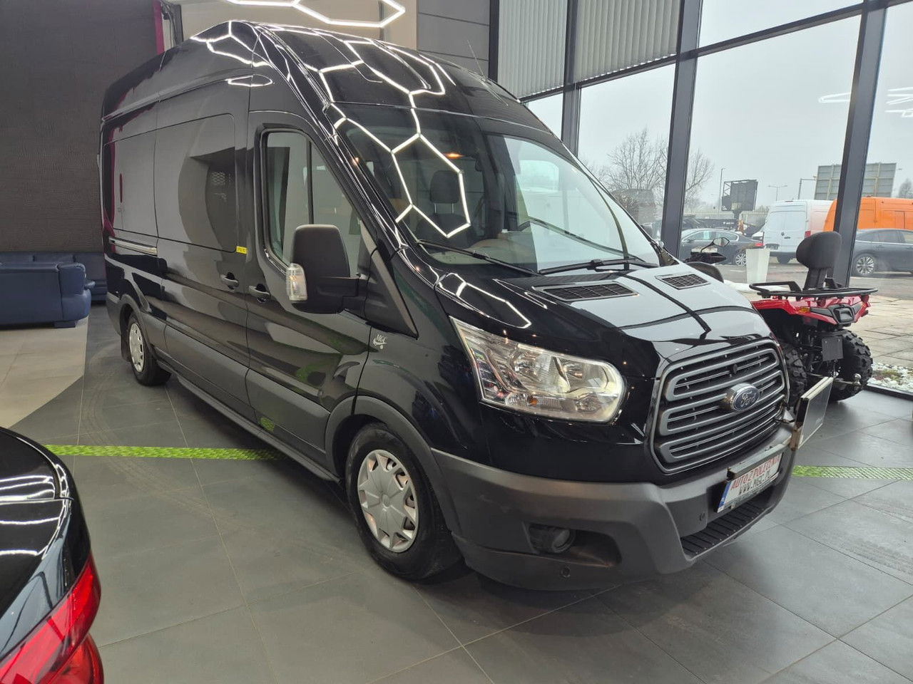 Passenger van Ford Transit 35 / 2.0 TDCi / 9 Seats / Ramp: picture 6