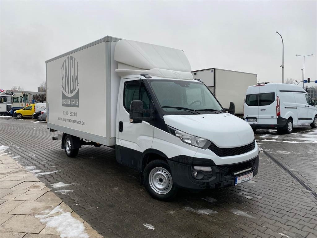 Iveco Daily 35S14 / 2X WEBASTO / NEW SERVICE / BAR LIFT - Refrigerator truck: picture 4 Iveco Daily 35S14 / 2X WEBASTO / NEW SERVICE / BAR LIFT - Refrigerator truck: picture 4