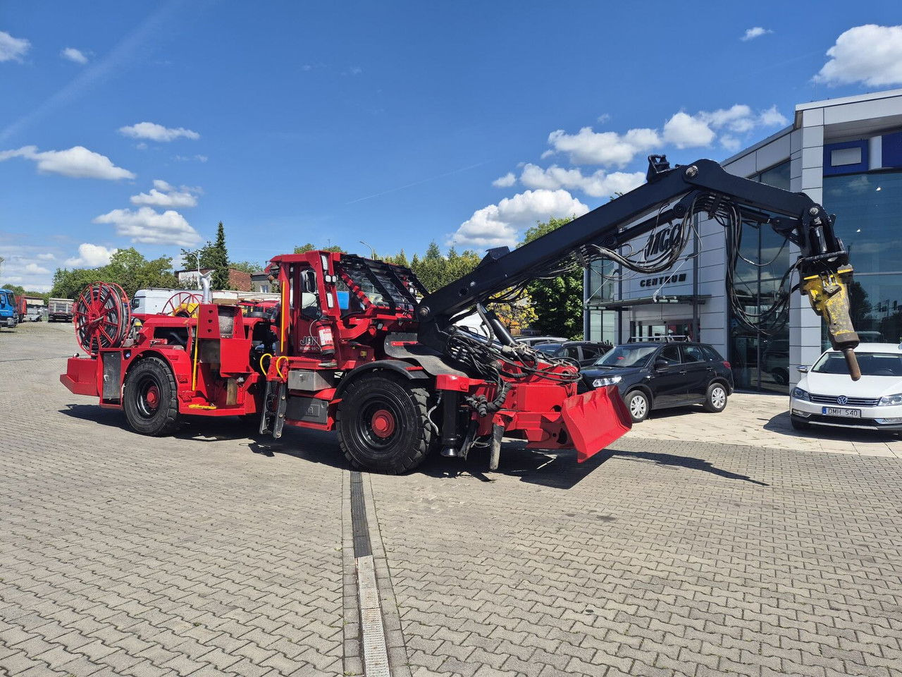 JAMA SBU8000 / Scaler / Epiroc Hammer Jama SBU8000 / Scaler / Epiroc Hammer - Mining machinery: picture 2 JAMA SBU8000 / Scaler / Epiroc Hammer Jama SBU8000 / Scaler / Epiroc Hammer - Mining machinery: picture 2