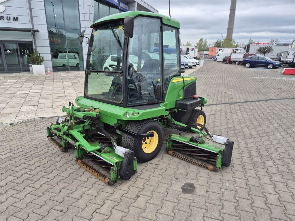 John Deere 1905 4WD / 2010 / SERVICED / CABIN! - Garden mower: picture 1 John Deere 1905 4WD / 2010 / SERVICED / CABIN! - Garden mower: picture 1