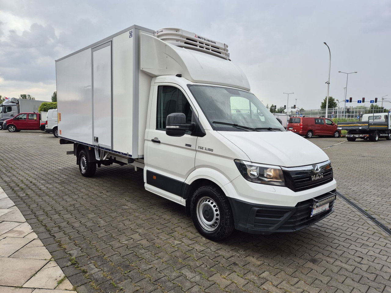 MAN TGE 3.180 DSG 4Motion / 4X4 / Mitsubishi / 1 Owner - Refrigerated van: picture 4 MAN TGE 3.180 DSG 4Motion / 4X4 / Mitsubishi / 1 Owner - Refrigerated van: picture 4