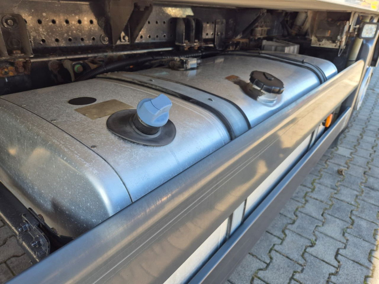 Refrigerator truck MAN TGS 26.320 24 EP / Frigoblock / 1 Owner / Serviced: picture 18