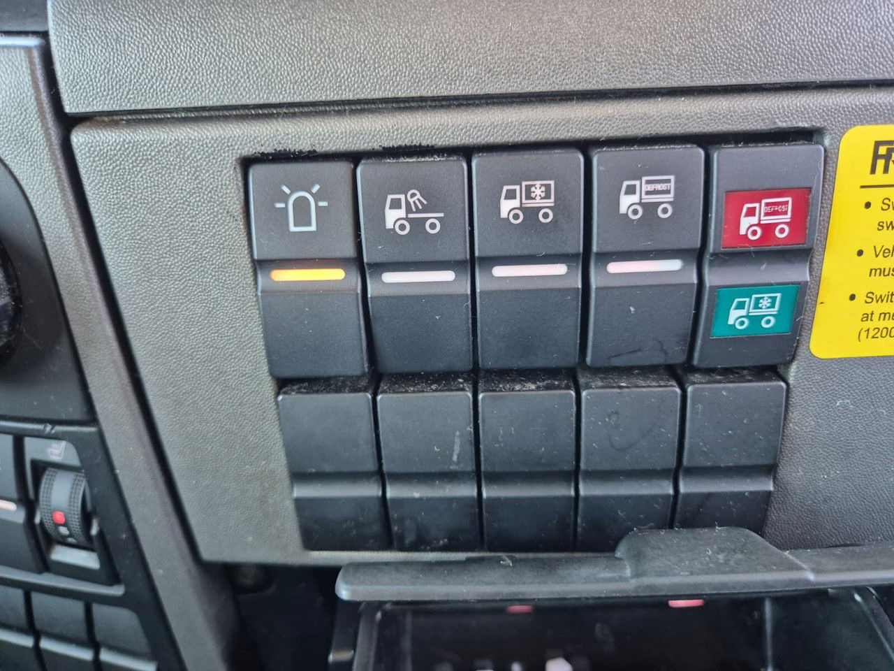 Refrigerator truck MAN TGS 26.320 24 EP / Frigoblock / 1 Owner / Serviced: picture 23