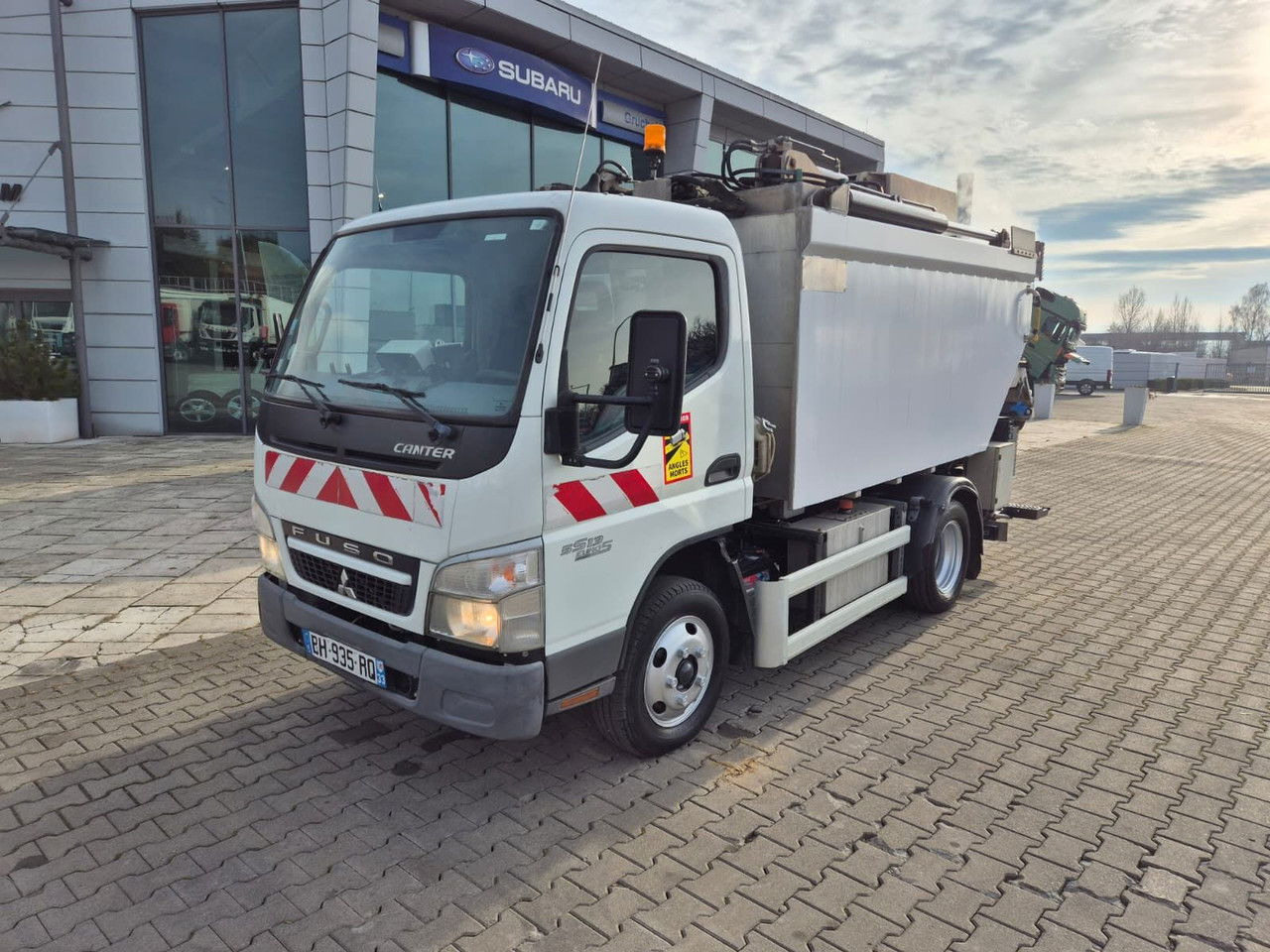MITSUBISHI Canter Fuso 5S13 / Euro 5 EEV / 1 OWNER - Garbage truck: picture 2 MITSUBISHI Canter Fuso 5S13 / Euro 5 EEV / 1 OWNER - Garbage truck: picture 2