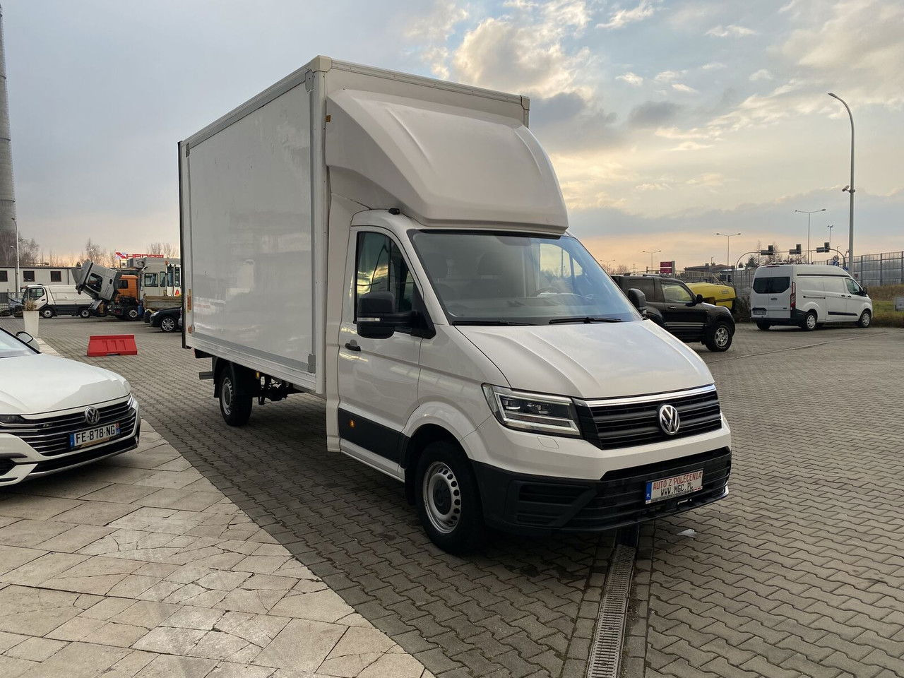 Box van Volkswagen Crafter 2.0 TDI 177HP / High Container / Lift 750KG / Super Cond: picture 7