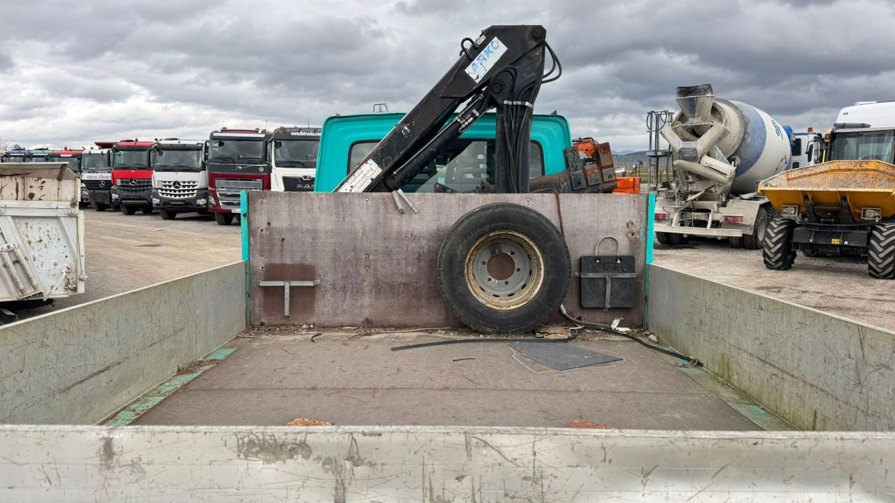 Iveco Daily 65 C15 stake body - Hiab 045-3 - 7.5M - Open body delivery van, Combi van: picture 4 Iveco Daily 65 C15 stake body - Hiab 045-3 - 7.5M - Open body delivery van, Combi van: picture 4
