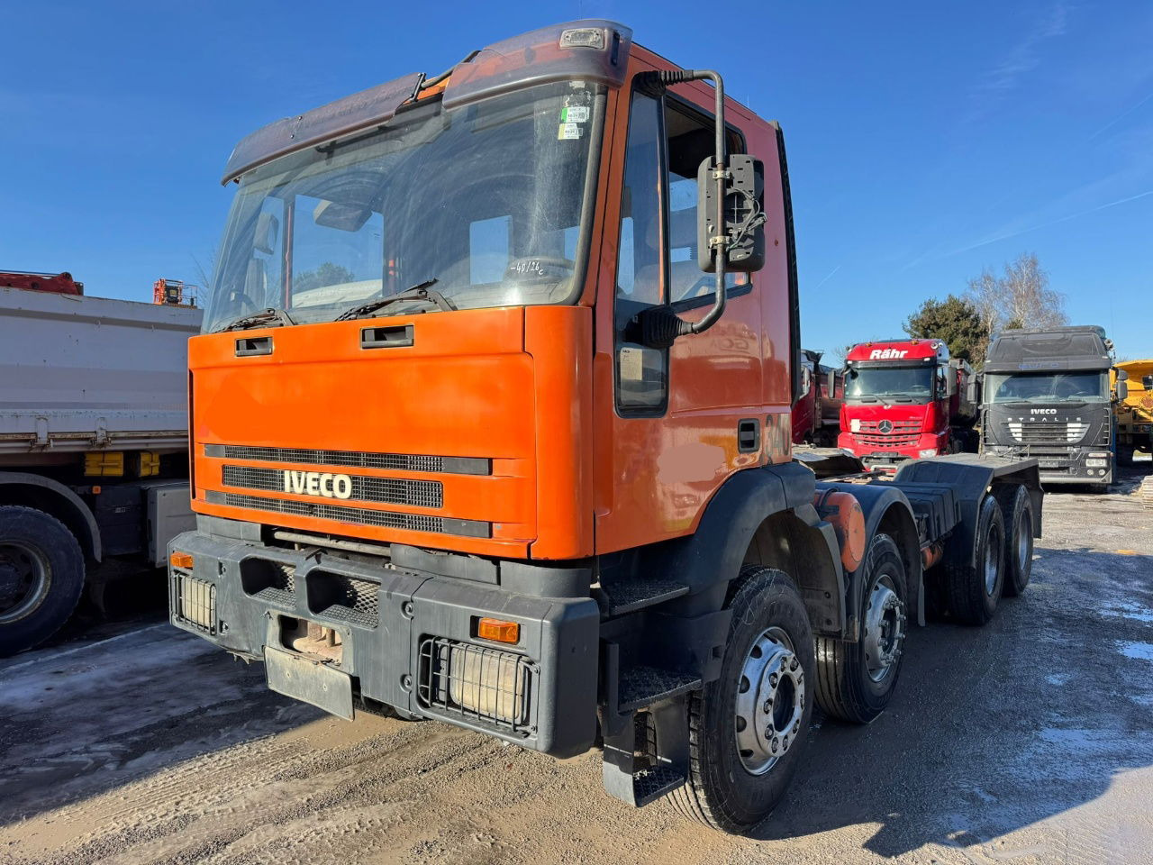 Iveco MP410E42H 8X4 Chassis - Complete Spring - Cab chassis truck: picture 1 Iveco MP410E42H 8X4 Chassis - Complete Spring - Cab chassis truck: picture 1
