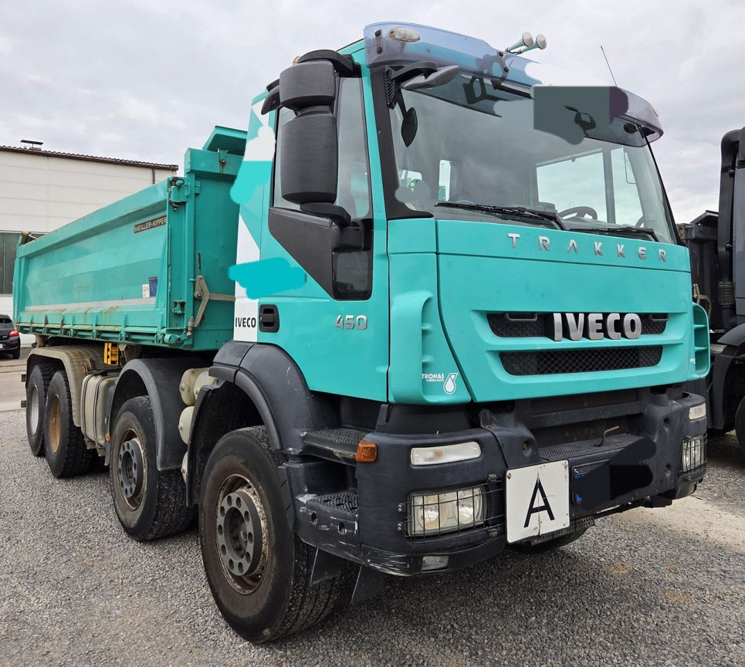 Iveco Trakker AD340T45 8x4 bordmatic tipper - Tipper: picture 2 Iveco Trakker AD340T45 8x4 bordmatic tipper - Tipper: picture 2