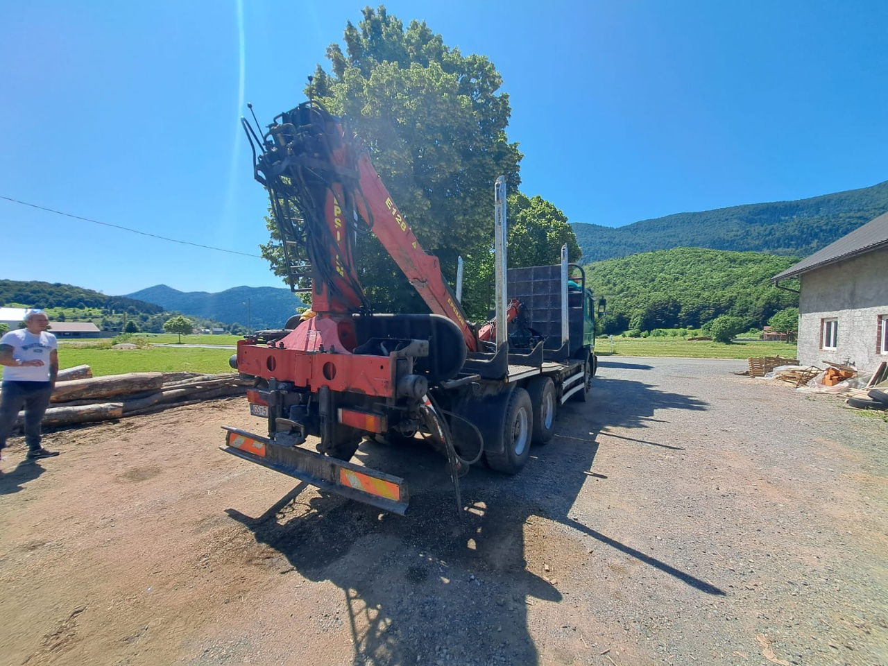 MAN 33.464 6x4 forest truck - Complete Spring - Epsilon E128 + scissors - Logging truck: picture 4 MAN 33.464 6x4 forest truck - Complete Spring - Epsilon E128 + scissors - Logging truck: picture 4