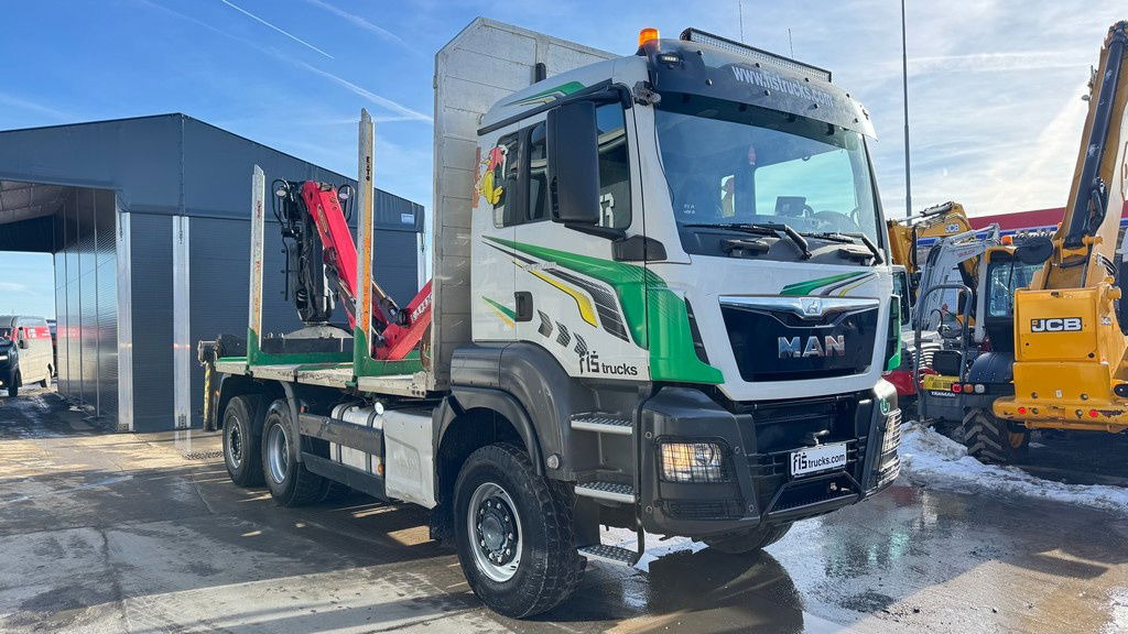MAN TGS 28.480 6x4/6 - Epsilon M12Z + scissors - steering axle - Logging truck, Crane truck: picture 3 MAN TGS 28.480 6x4/6 - Epsilon M12Z + scissors - steering axle - Logging truck, Crane truck: picture 3