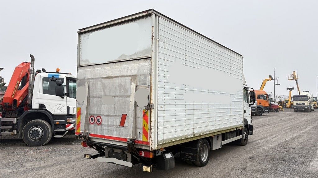 Nissan Atleon 56.15 4x2 - box + ramp - Box van: picture 4 Nissan Atleon 56.15 4x2 - box + ramp - Box van: picture 4