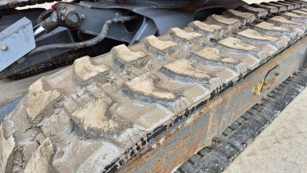 Takeuchi TB230 - Powertilt - 4X Buckets - 2017 Year - Mini excavator: picture 3 Takeuchi TB230 - Powertilt - 4X Buckets - 2017 Year - Mini excavator: picture 3