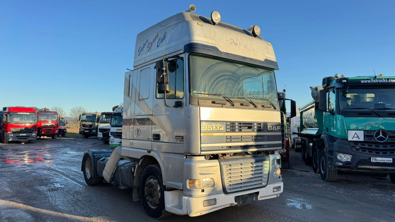 DAF XF 95.480 4x2 tractor unit - euro 3 - Tractor unit: picture 3 DAF XF 95.480 4x2 tractor unit - euro 3 - Tractor unit: picture 3
