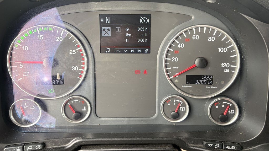 Tractor unit MAN TGX 18.500 4X2 BLS tractor unit - tipp. hydr. - retarder: picture 15 Tractor unit MAN TGX 18.500 4X2 BLS tractor unit - tipp. hydr. - retarder: picture 15