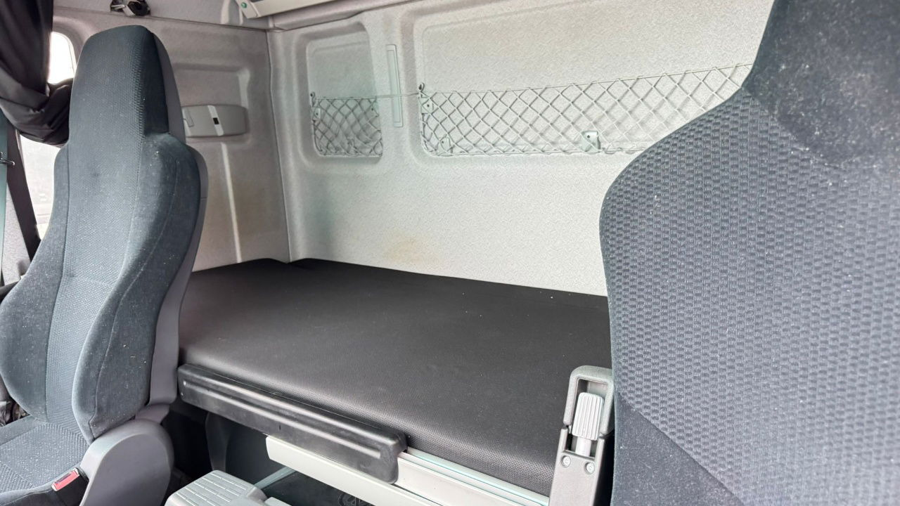 Tractor unit MAN TGX 18.560 4X2 tractor unit - retarder: picture 27 Tractor unit MAN TGX 18.560 4X2 tractor unit - retarder: picture 27