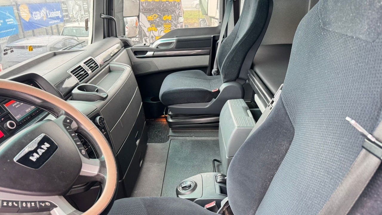 Tractor unit MAN TGX 18.560 4X2 tractor unit - retarder: picture 24 Tractor unit MAN TGX 18.560 4X2 tractor unit - retarder: picture 24