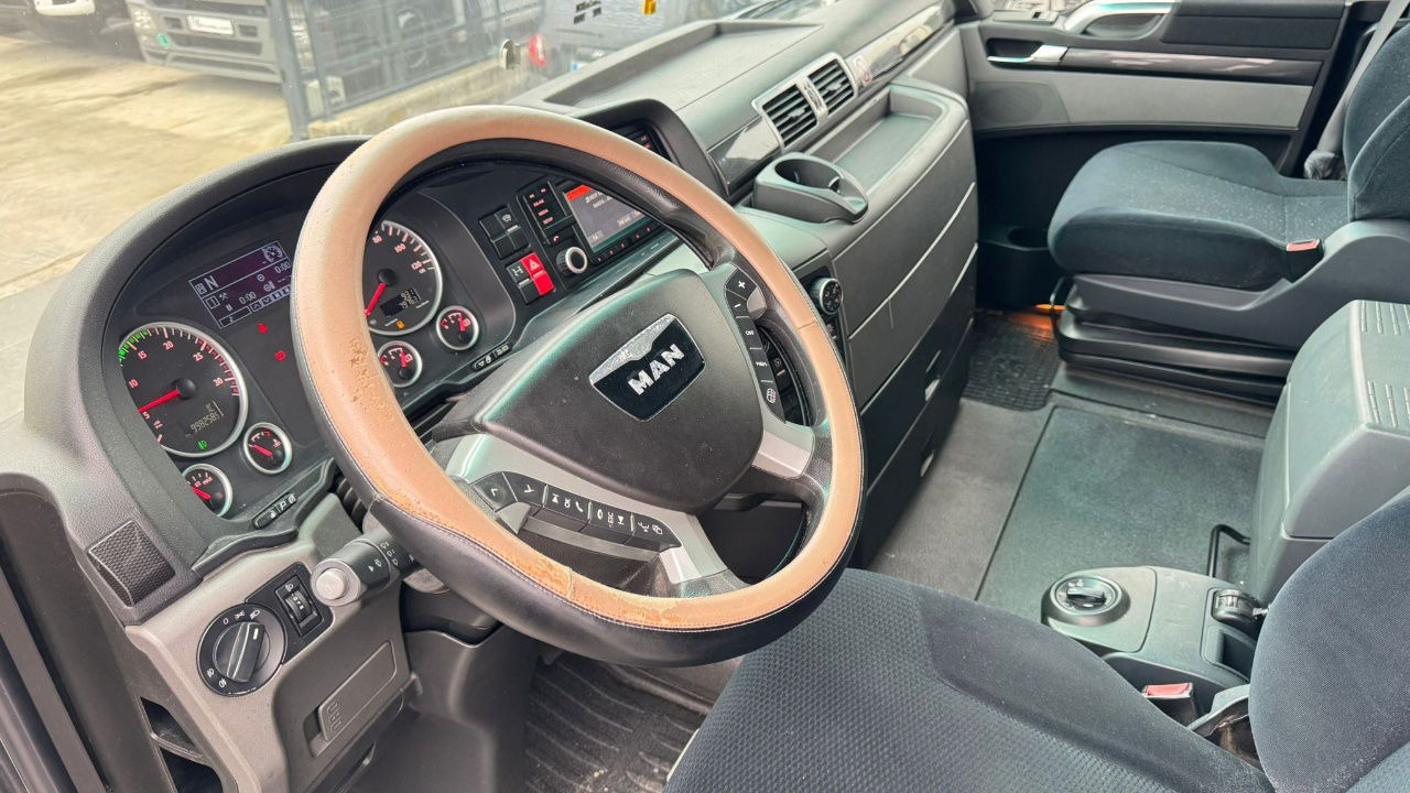 Tractor unit MAN TGX 18.560 4X2 tractor unit - retarder: picture 18 Tractor unit MAN TGX 18.560 4X2 tractor unit - retarder: picture 18