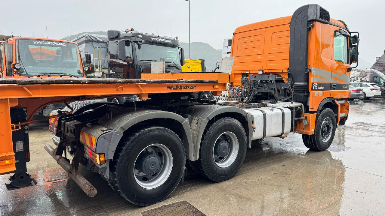 Mercedes-Benz Actros 3353 S 6x4 tractor unit - spring - Tractor unit: picture 5 Mercedes-Benz Actros 3353 S 6x4 tractor unit - spring - Tractor unit: picture 5