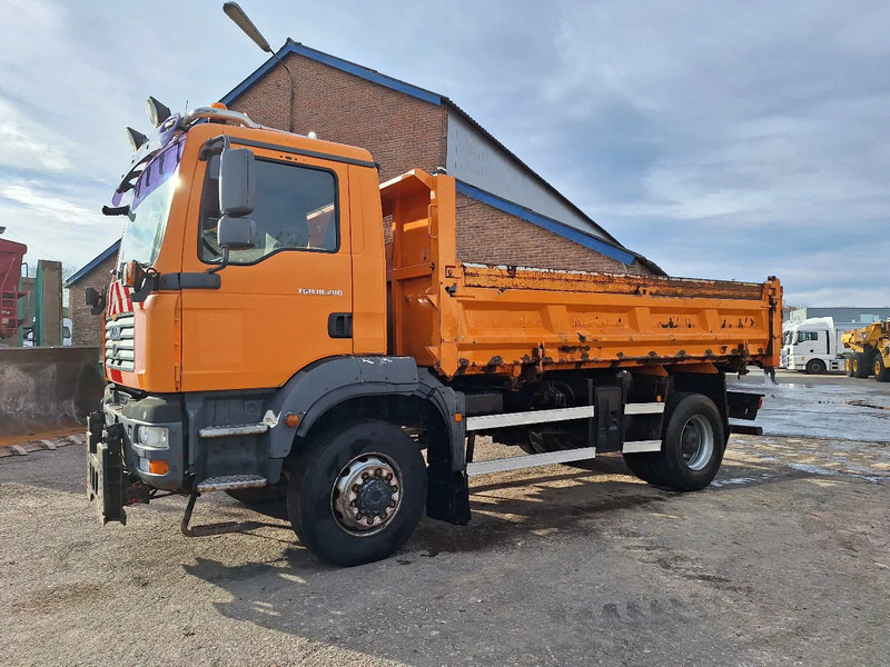 MAN TGM 18.280 TGM 18.280 4X4 - Tipper: picture 1 MAN TGM 18.280 TGM 18.280 4X4 - Tipper: picture 1