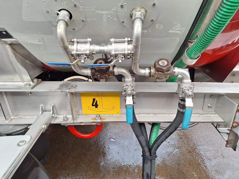 Van Hool 3D0020 ADR AT,FL,OX - Tank semi-trailer: picture 5 Van Hool 3D0020 ADR AT,FL,OX - Tank semi-trailer: picture 5