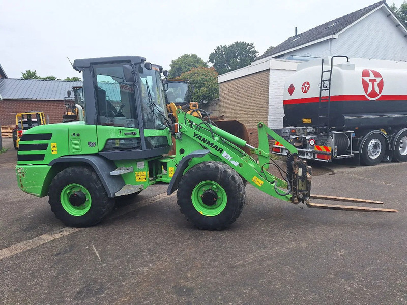 Yanmar V80 - Compact track loader: picture 5 Yanmar V80 - Compact track loader: picture 5