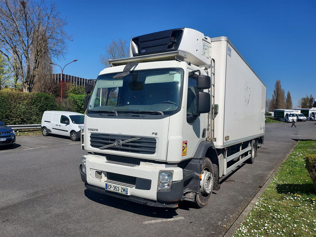 RENAULT FE 260 - Refrigerator truck: picture 1 RENAULT FE 260 - Refrigerator truck: picture 1