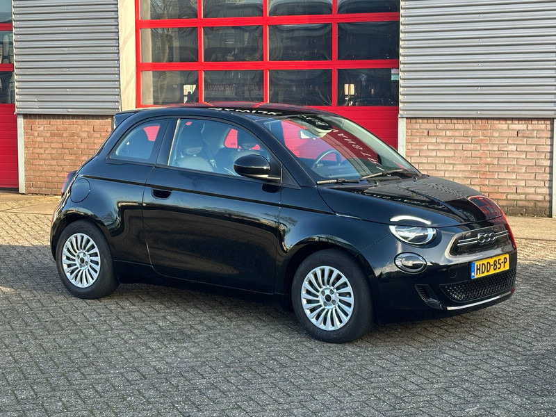 Fiat 500 E - Hatchback: picture 2 Fiat 500 E - Hatchback: picture 2