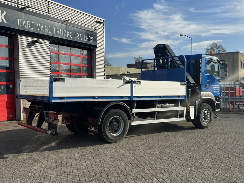 MAN TGM 18-290 4x4 Kraan met Open laadbak HMF Kraan 13 T - Crane truck: picture 4 MAN TGM 18-290 4x4 Kraan met Open laadbak HMF Kraan 13 T - Crane truck: picture 4