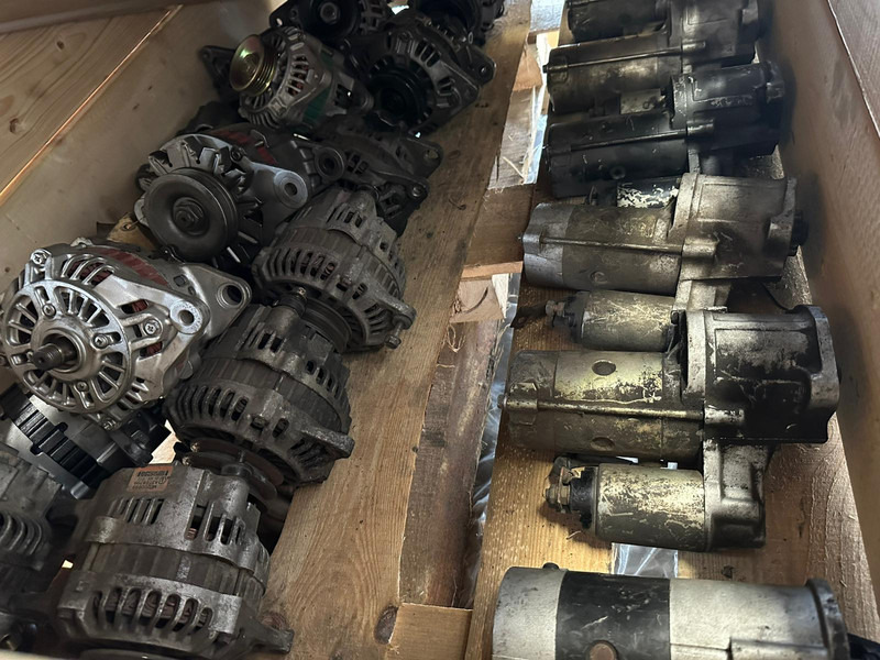 Mitsubishi Canter Fuso, Pajero, L200, L300, L400 8000 pcs. NEW !!! - Spare parts: picture 4 Mitsubishi Canter Fuso, Pajero, L200, L300, L400 8000 pcs. NEW !!! - Spare parts: picture 4