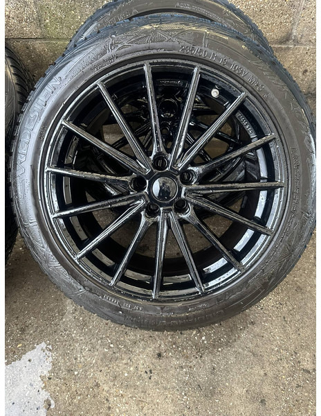 Winterset Mercedes GLB - Spare parts: picture 2 Winterset Mercedes GLB - Spare parts: picture 2