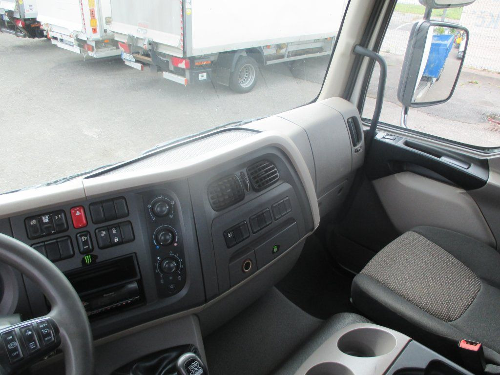 Hook lift truck DAF LF 12.250: picture 13