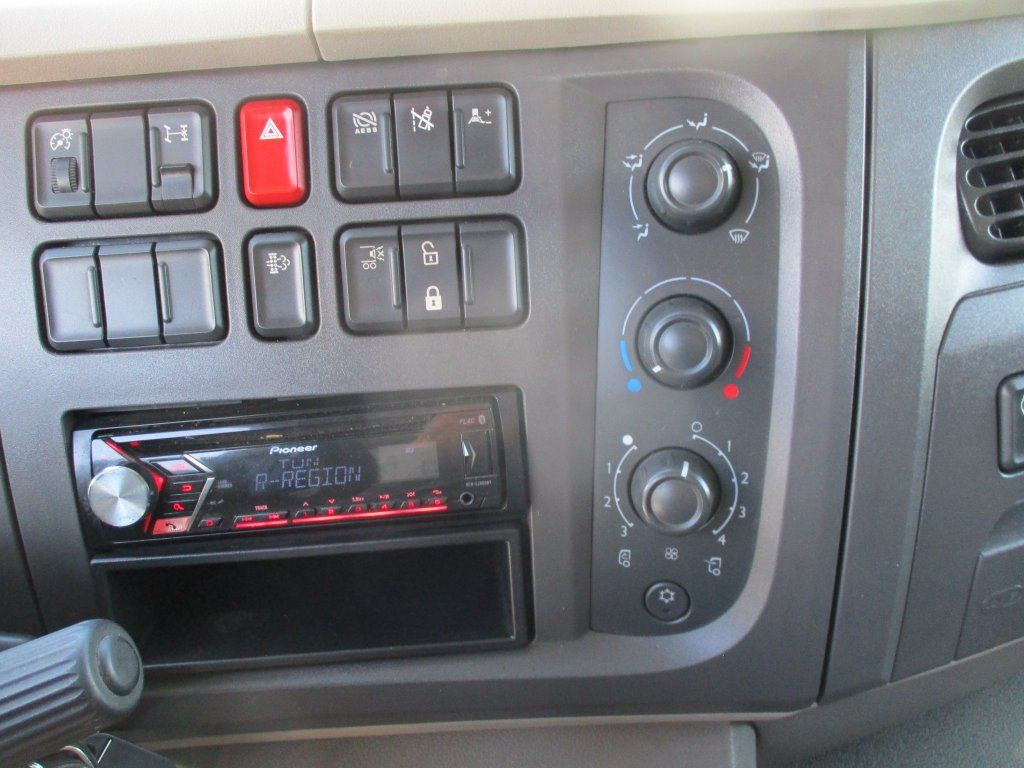 Refrigerator truck DAF LF 18.260 DAF LF 18.260 Xarios 600: picture 15